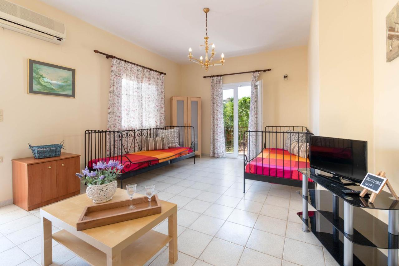 Voula Apartments Гайос Екстериор снимка